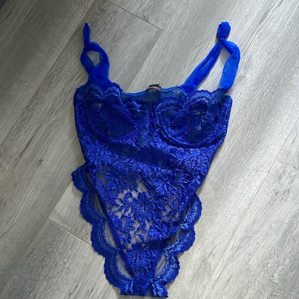 Fredericks of Hollywood one piece thong size small